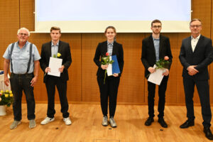 DSC_2496 Übergabe der Prüfungszeugnisse im Bereich Geomatik© LGB